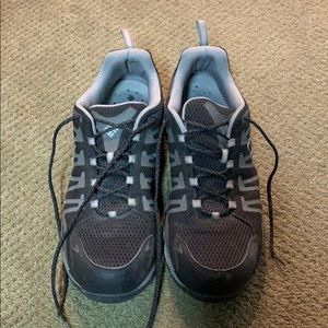 columbia pine bluffs omni tech shoes